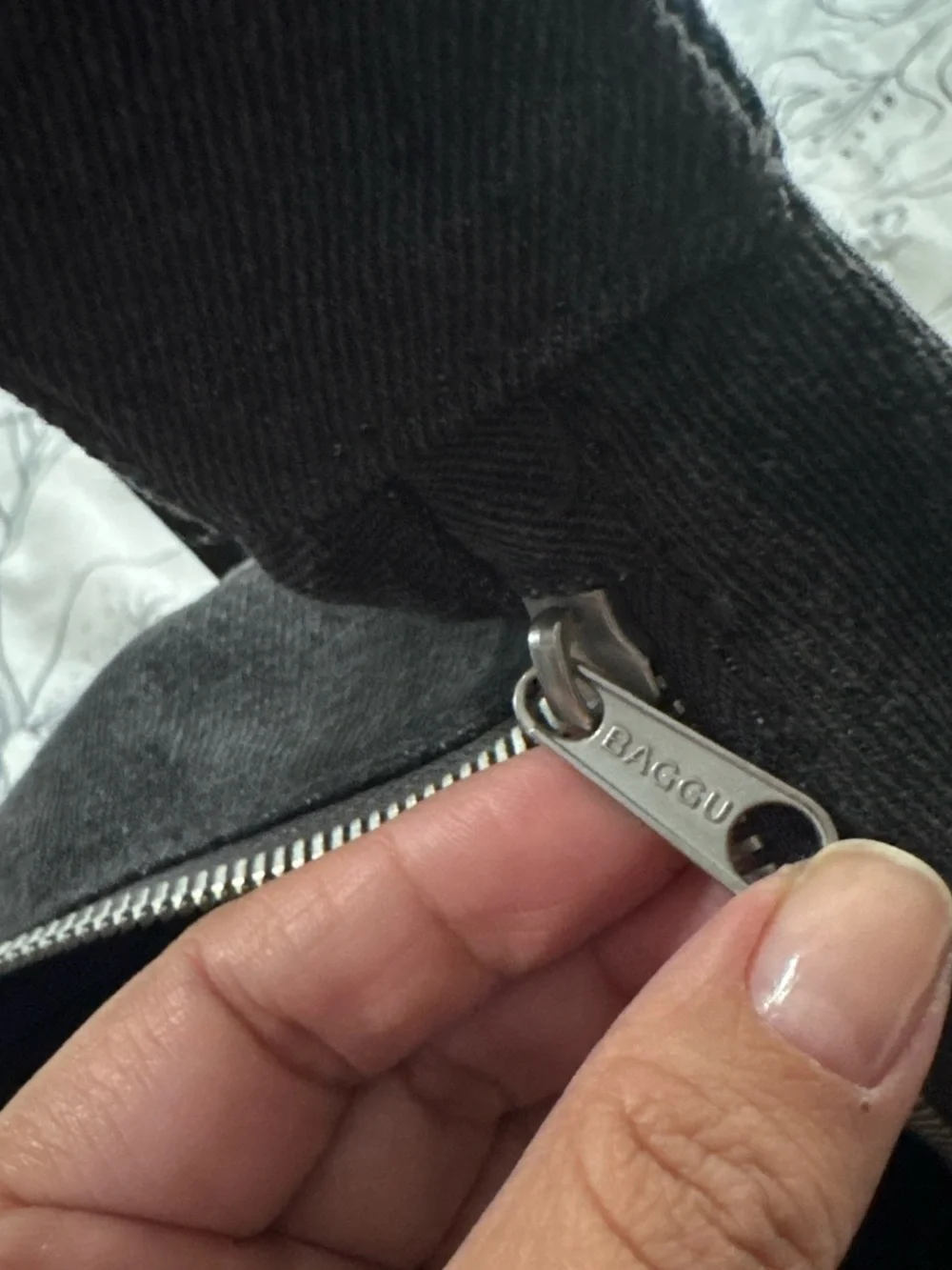 BAGGU medium crescent denim